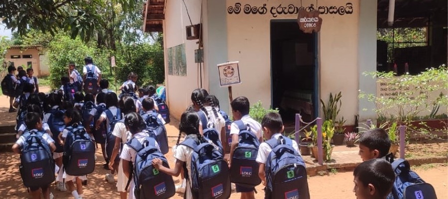 Daye Daruwange Anagathaya Wenuwen